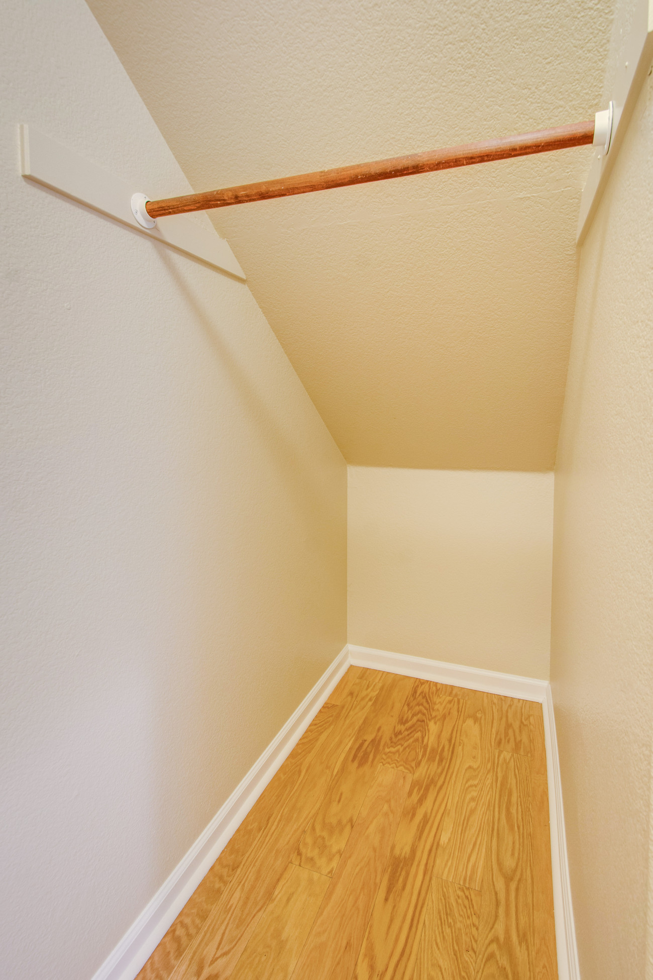 1650 Glenmore-18.jpg